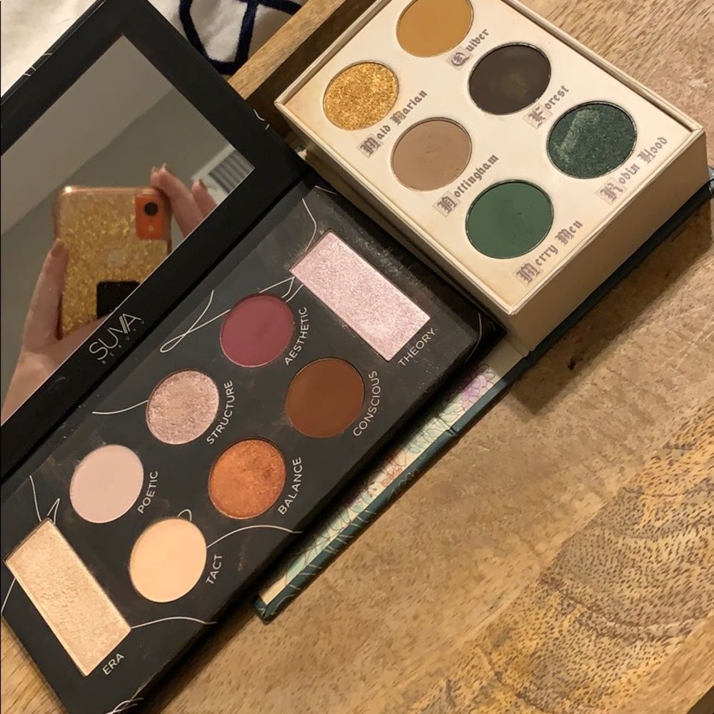 eyeshadow palette